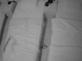 voyeurcam-julmodels-bed-5