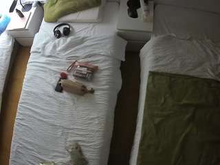 voyeurcam-julmodels-bed-5 Sex Cam Show