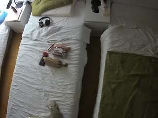 voyeurcam-julmodels-bed-5 Sex Cam Show