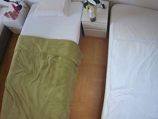 voyeurcam-julmodels-bed-5 Sex Cam Show