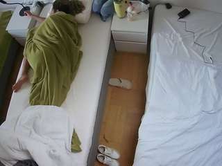 voyeurcam-julmodels-bed-5