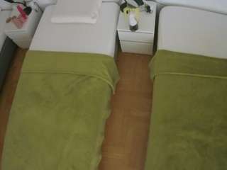 voyeurcam-julmodels-bed-5 live webcam show