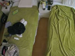 voyeurcam-julmodels-bed-5 live webcam show