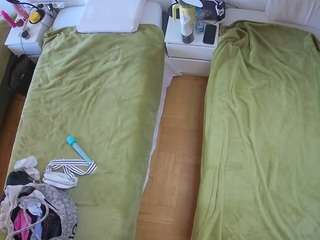 voyeurcam-julmodels-bed-5