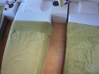 voyeurcam-julmodels-bed-5