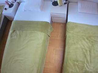 voyeurcam-julmodels-bed-5