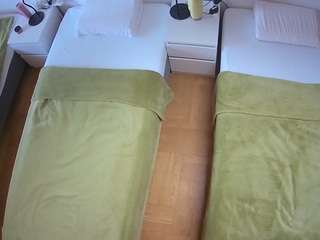 voyeurcam-julmodels-bed-5