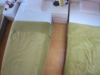 voyeurcam-julmodels-bed-5