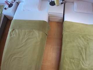 voyeurcam-julmodels-bed-5