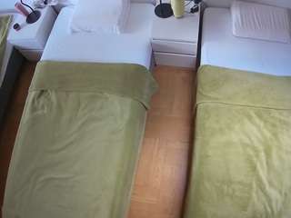voyeurcam-julmodels-bed-5