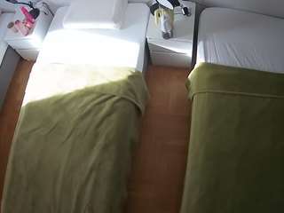 voyeurcam-julmodels-bed-5