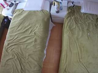 voyeurcam-julmodels-bed-5