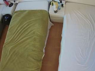 voyeurcam-julmodels-bed-5