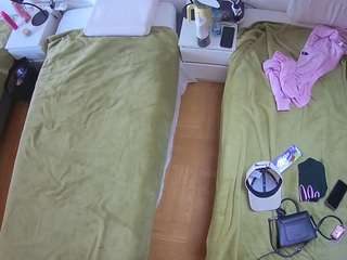 voyeurcam-julmodels-bed-5