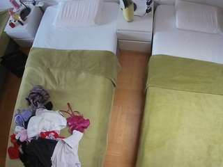 voyeurcam-julmodels-bed-5