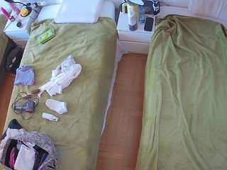 voyeurcam-julmodels-bed-5