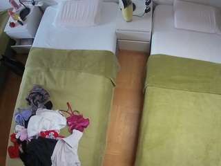 voyeurcam-julmodels-bed-5