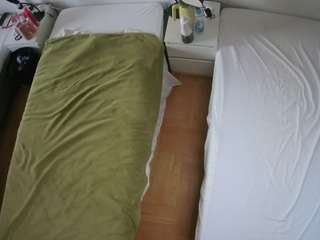 voyeurcam-julmodels-bed-5