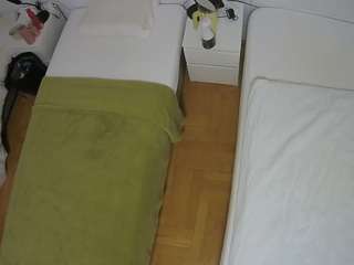 voyeurcam-julmodels-bed-5