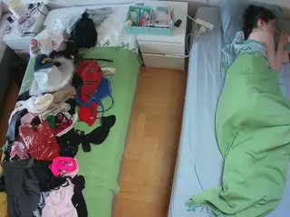 Julmodels Bedroom-D5's Live Sex Cam Show