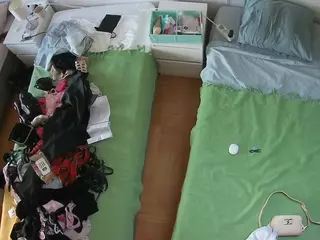 Julmodels Bedroom-D5's Live Sex Cam Show