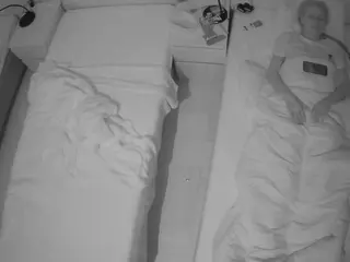 Julmodels Bedroom-D5's Live Sex Cam Show
