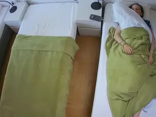 Julmodels Bedroom-D5's Live Sex Cam Show