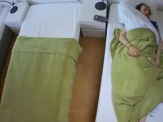 Julmodels Bedroom-D5's Live Sex Cam Show