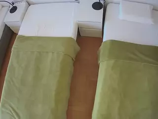 Julmodels Bedroom-D5's Live Sex Cam Show