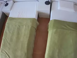 Julmodels Bedroom-D5's Live Sex Cam Show