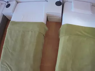 Julmodels Bedroom-D5's Live Sex Cam Show