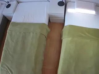 Julmodels Bedroom-D5's Live Sex Cam Show
