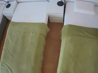Julmodels Bedroom-D5's Live Sex Cam Show