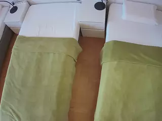 Julmodels Bedroom-D5's Live Sex Cam Show