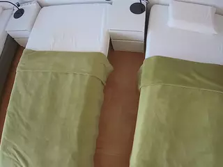 Julmodels Bedroom-D5's Live Sex Cam Show