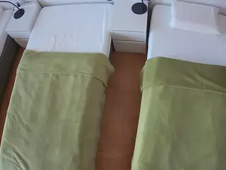 Julmodels Bedroom-D5's Live Sex Cam Show