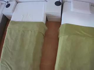 Julmodels Bedroom-D5's Live Sex Cam Show
