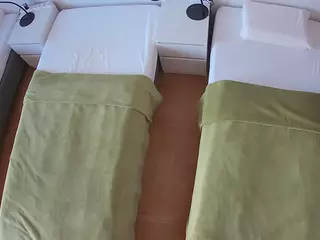 Julmodels Bedroom-D5's Live Sex Cam Show