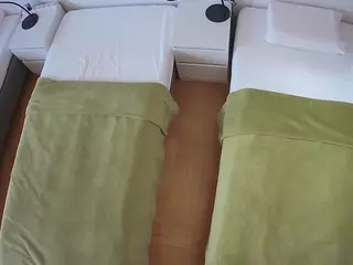 Julmodels Bedroom-D5's Live Sex Cam Show