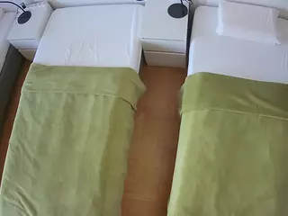 Julmodels Bedroom-D5's Live Sex Cam Show
