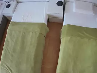 Julmodels Bedroom-D5's Live Sex Cam Show