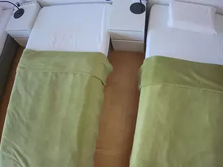 Julmodels Bedroom-D5's Live Sex Cam Show