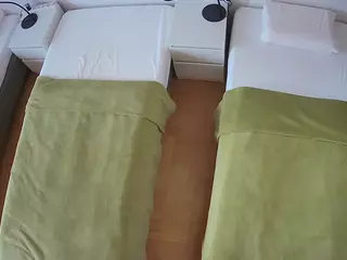 Julmodels Bedroom-D5's Live Sex Cam Show