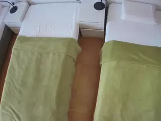 Julmodels Bedroom-D5's Live Sex Cam Show