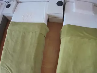 Julmodels Bedroom-D5's Live Sex Cam Show