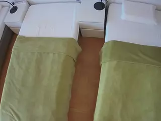 Julmodels Bedroom-D5's Live Sex Cam Show