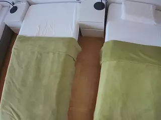Julmodels Bedroom-D5's Live Sex Cam Show