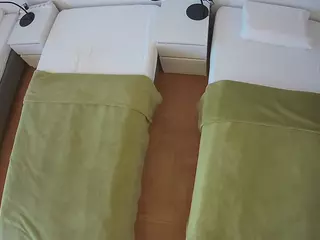 Julmodels Bedroom-D5's Live Sex Cam Show