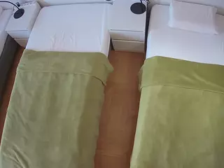 Julmodels Bedroom-D5's Live Sex Cam Show