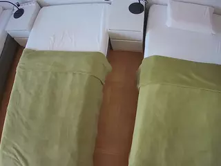 Julmodels Bedroom-D5's Live Sex Cam Show